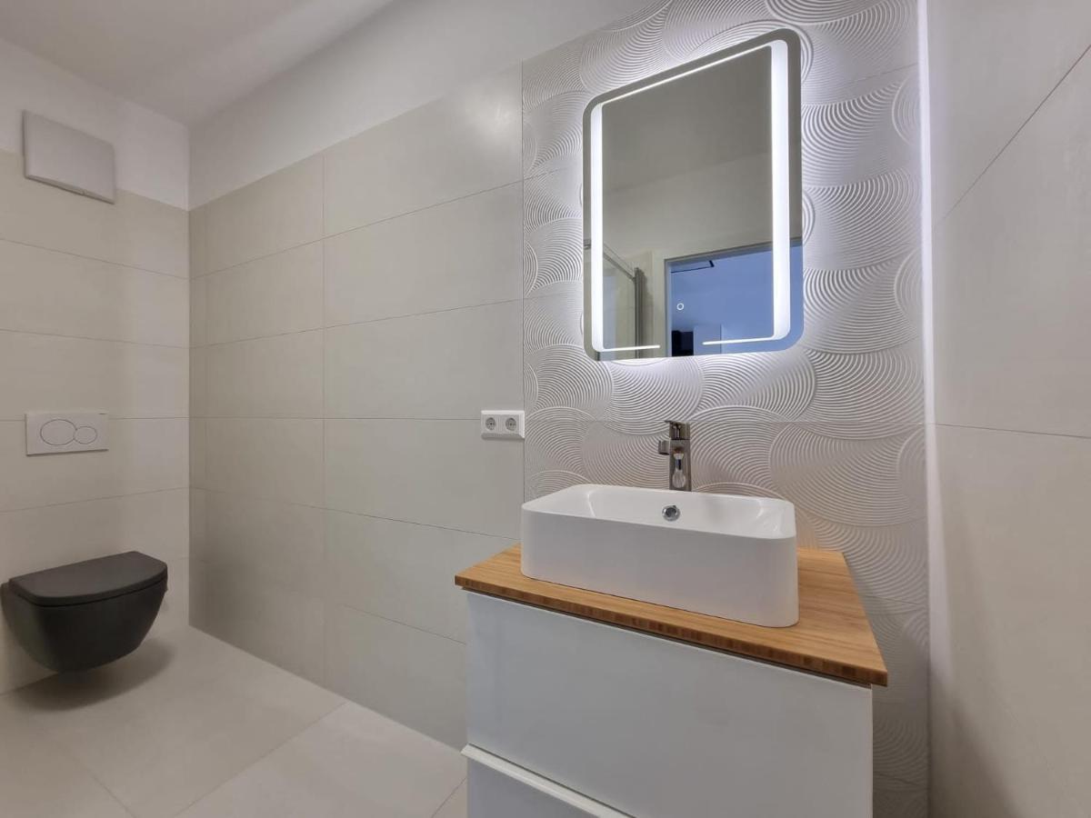 Bamo Studio - City Living Downtown Klagenfurt am Woerthersee Buitenkant foto
