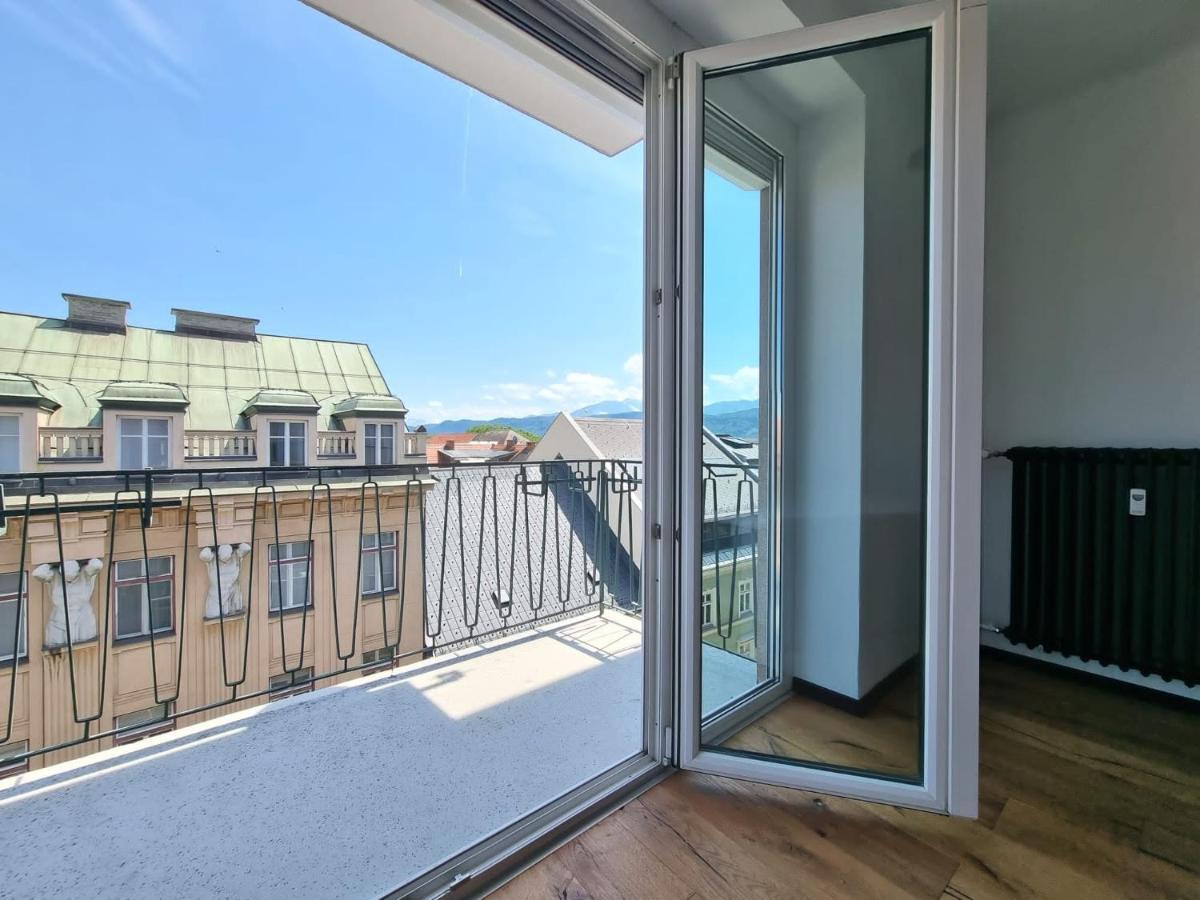 Bamo Studio - City Living Downtown Appartement Klagenfurt am Woerthersee Buitenkant foto