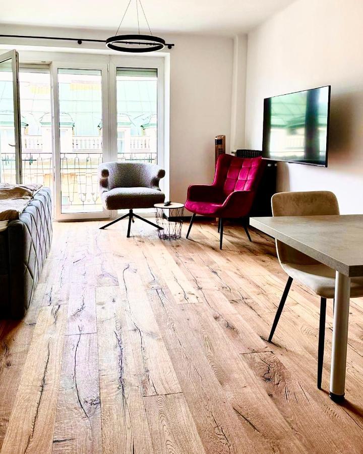 Bamo Studio - City Living Downtown Klagenfurt am Woerthersee Buitenkant foto