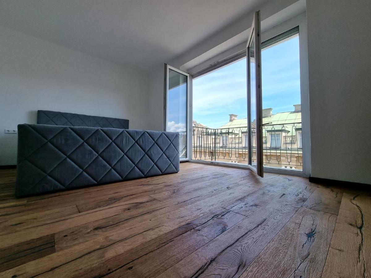 Bamo Studio - City Living Downtown Klagenfurt am Woerthersee Buitenkant foto