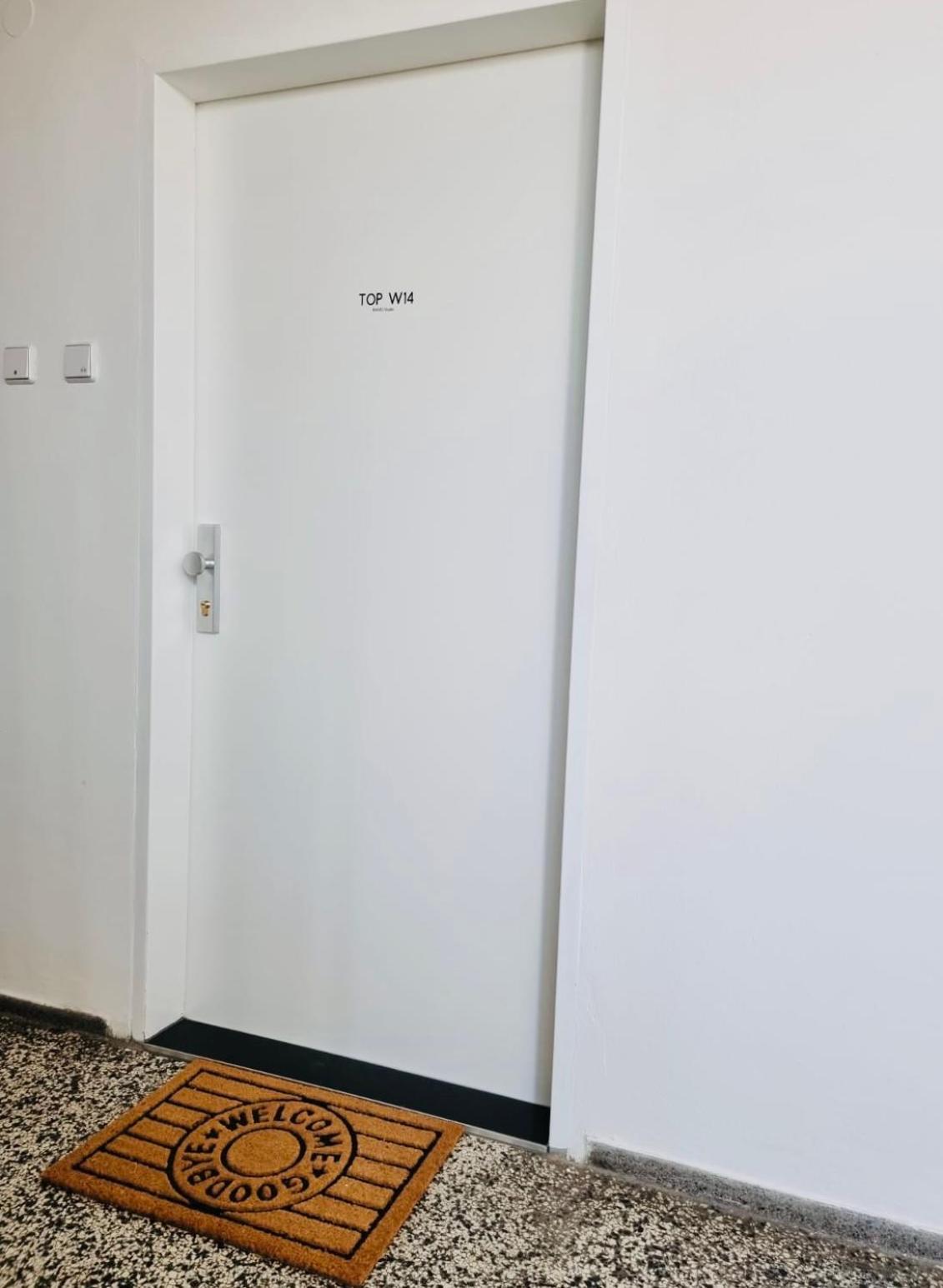 Bamo Studio - City Living Downtown Klagenfurt am Woerthersee Buitenkant foto